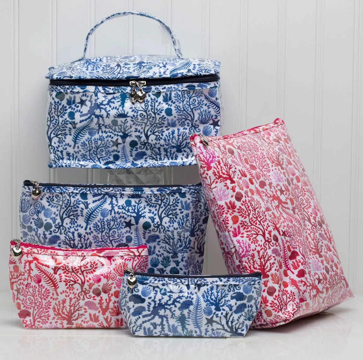 Cosmetic Bag (Medium), Seashells (Coral)