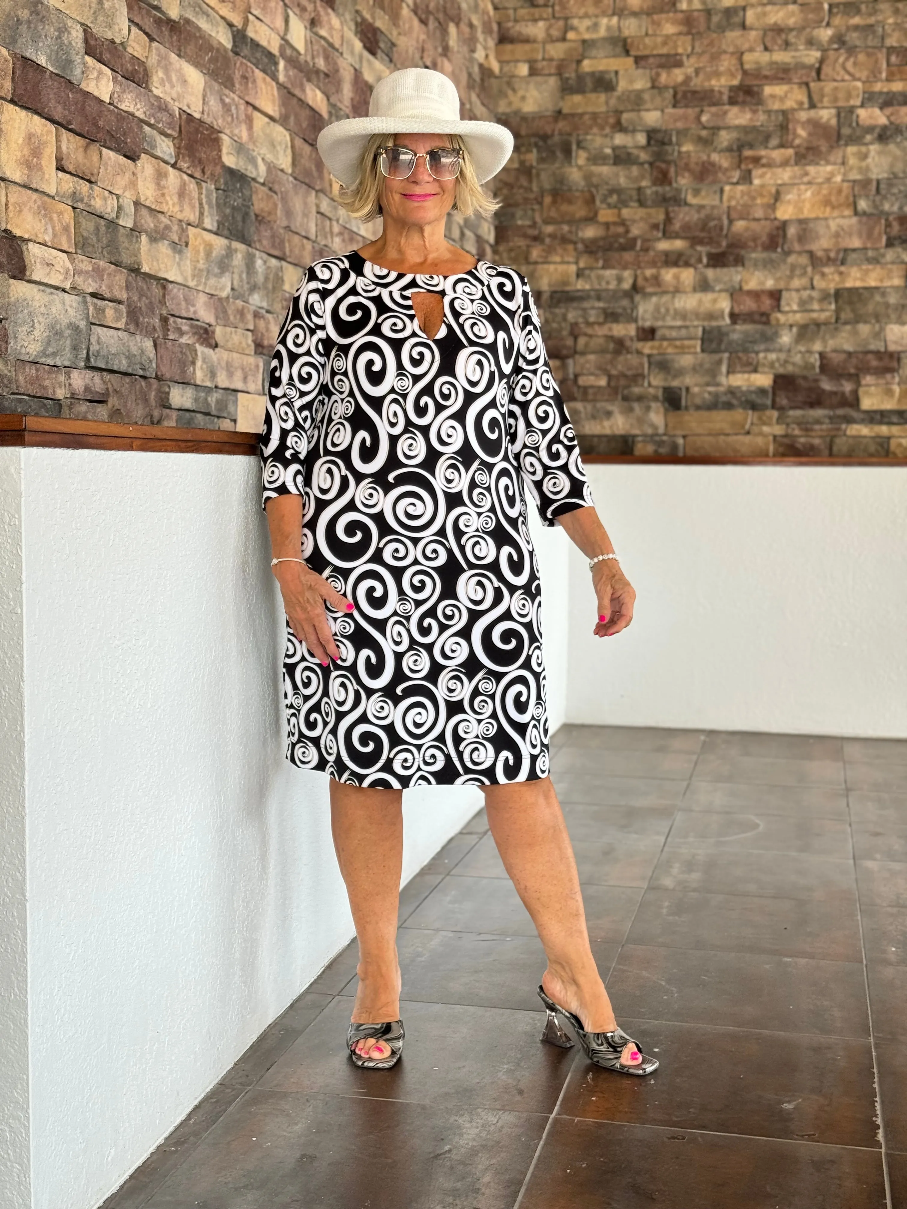 INFINITY CHIC KEYHOLE DRESS