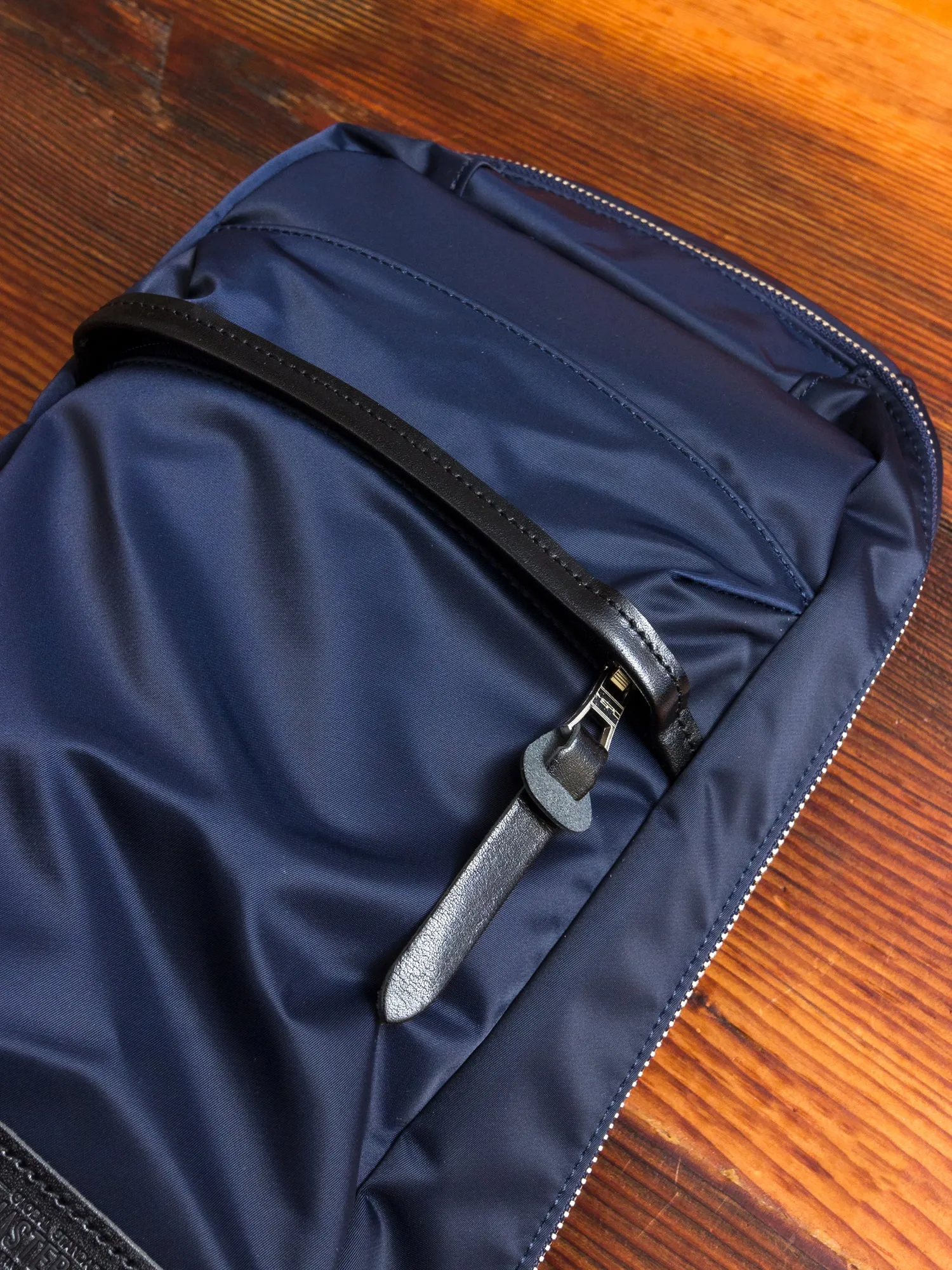 Lightning Shoulder Bag in Navy