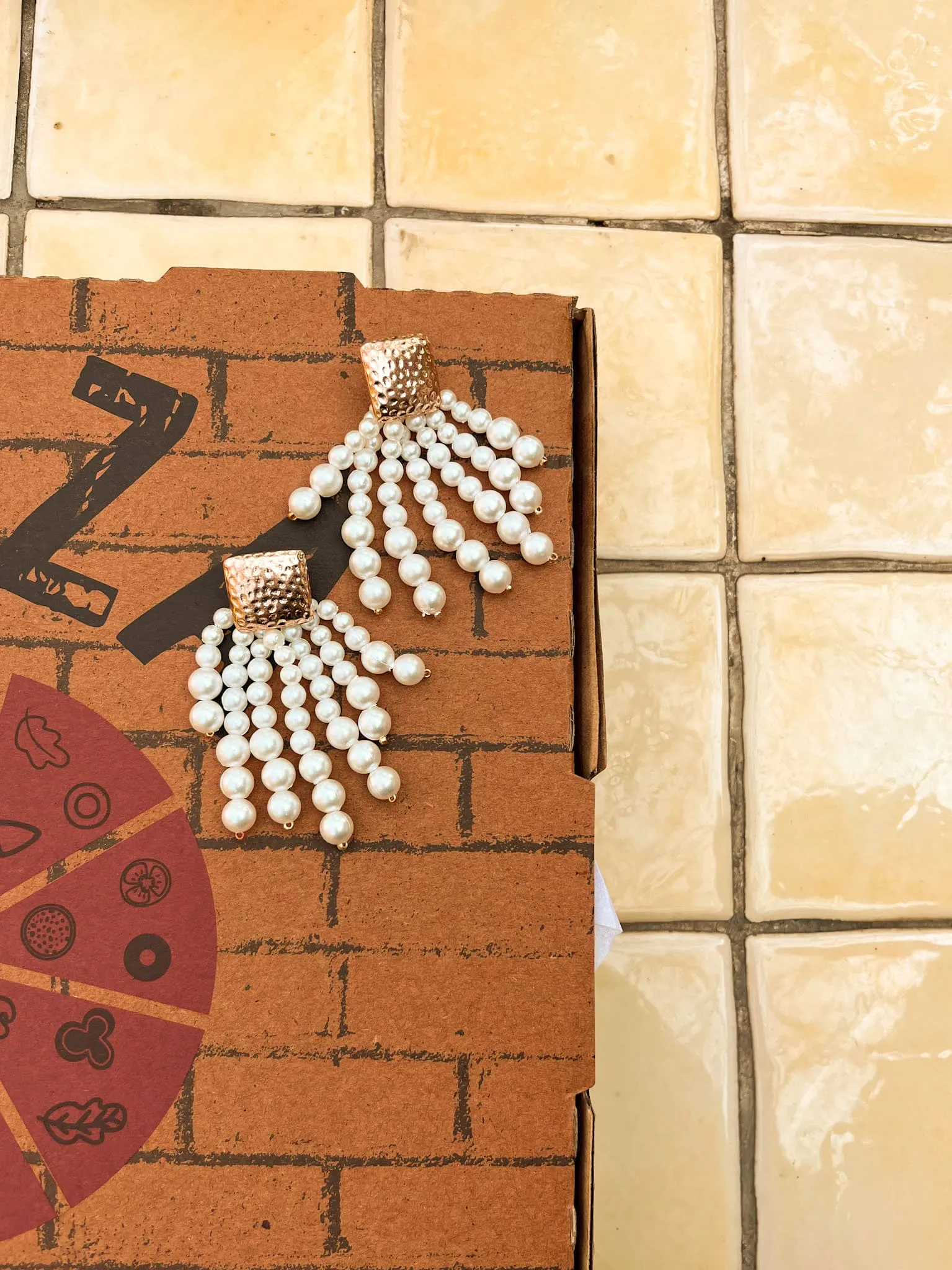 Royal Pearl Earring