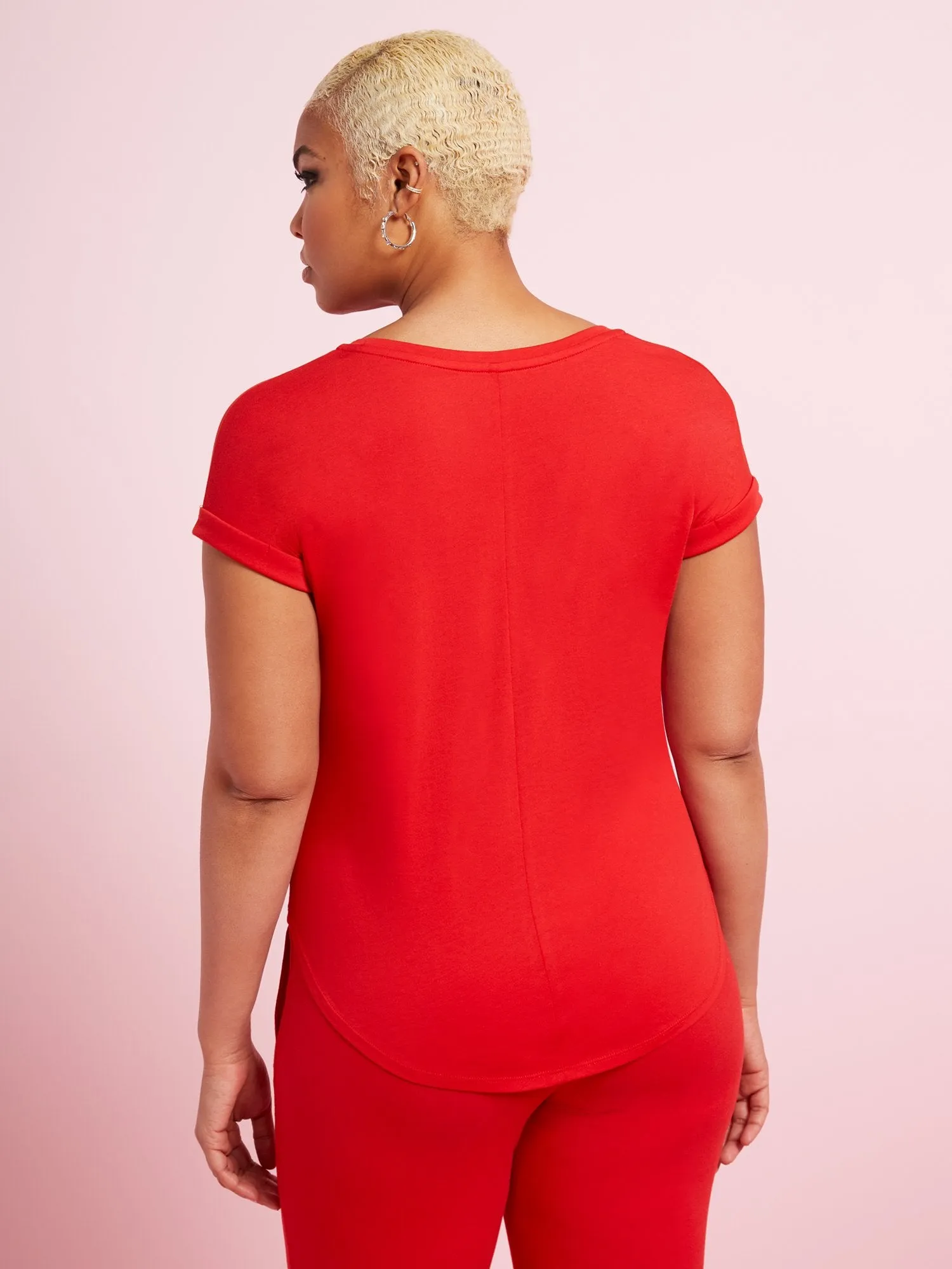 Stay Chic Graphic Tee